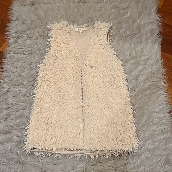 Umgee womens cream  faux fur soft lined fuzzy long vest size small - Picture 1 of 6
